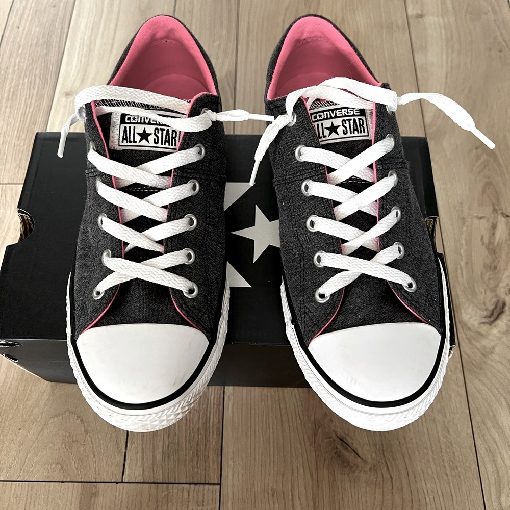 Converse Women's Gray All Star Sneakers Youth 5 Women’s 7